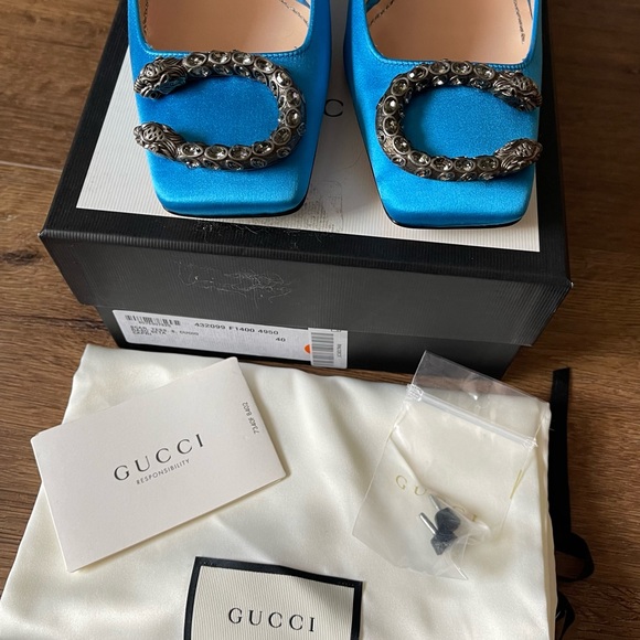 GUCCI-AUTHENTIC (NWT) Blue Satin Heels - Picture 6 of 15